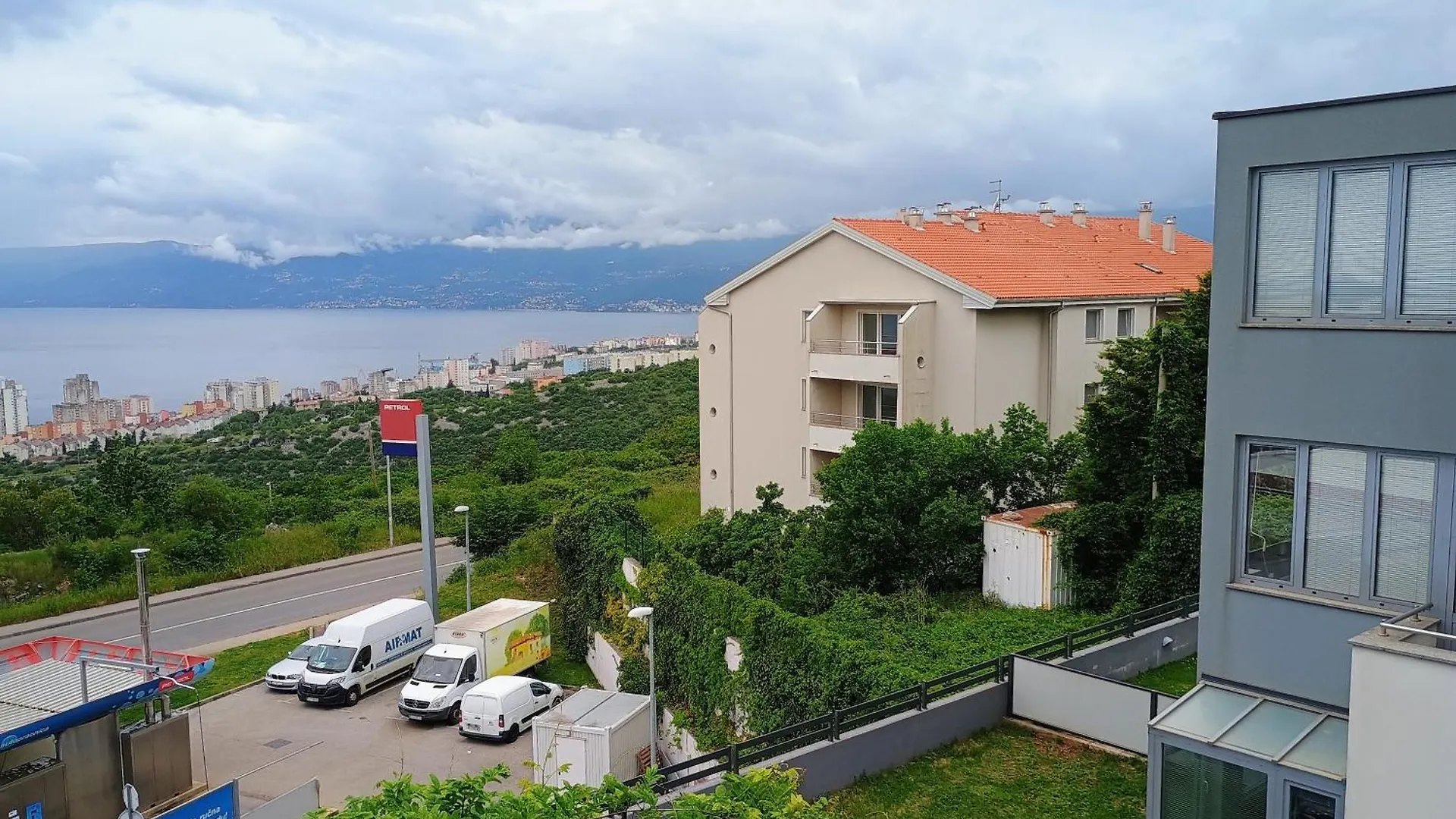Moon Light-Free Parking Apartment Rijeka Croatia