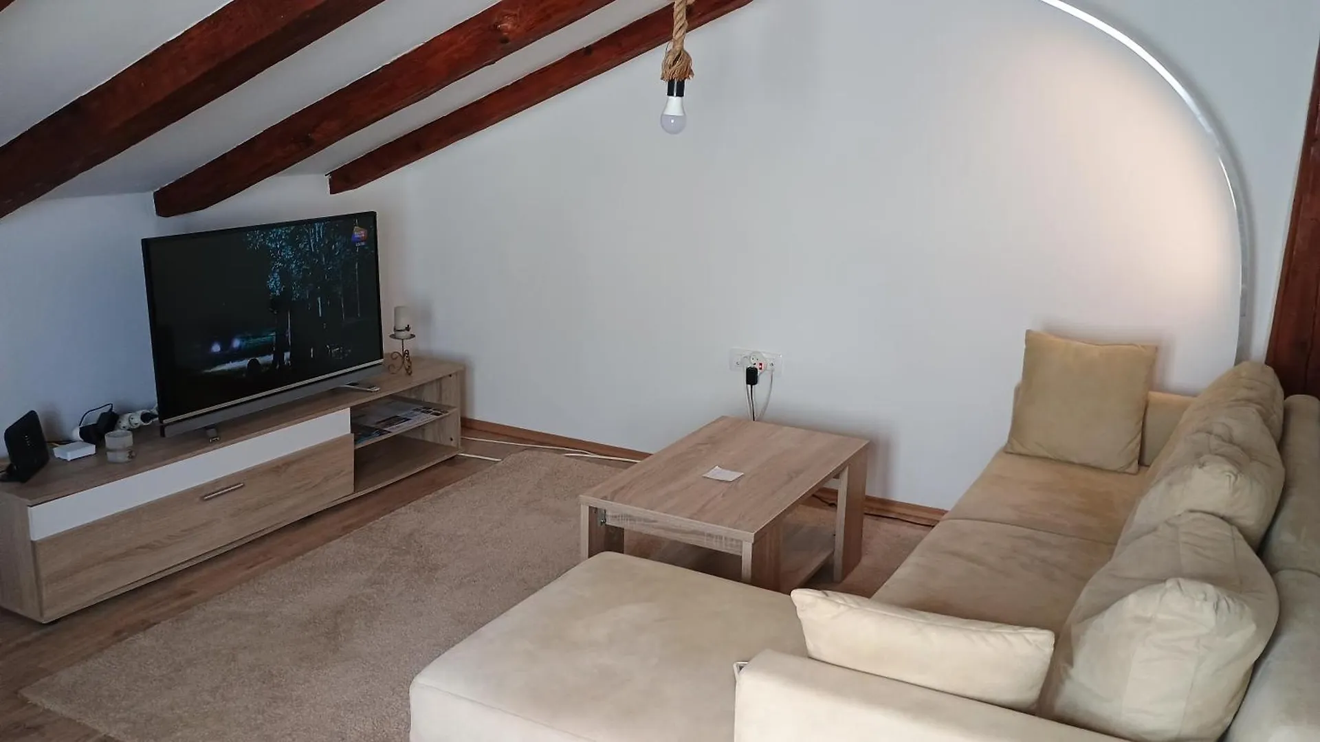 Moon Light-Free Parking Apartment Rijeka